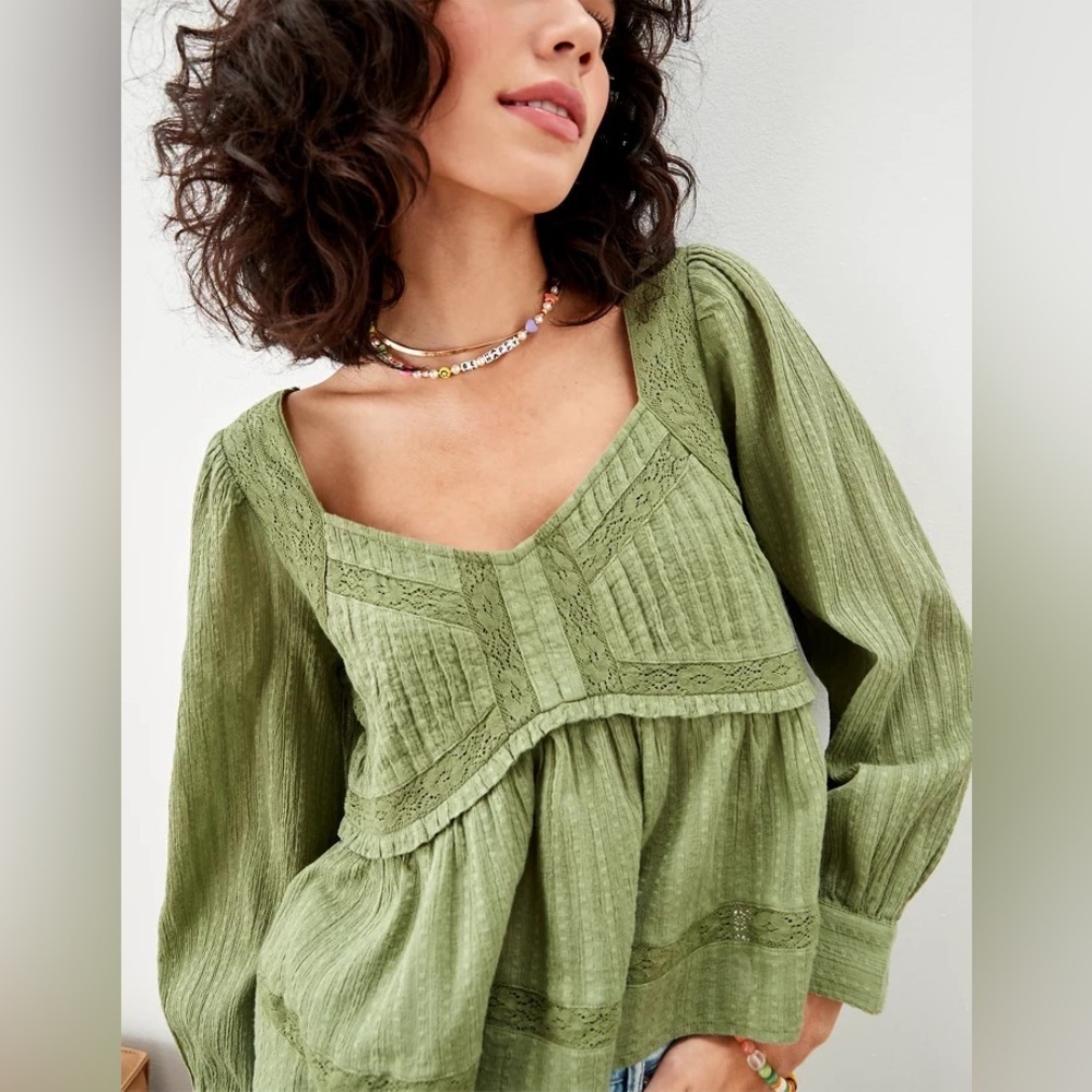 American Eagle Long-Sleeve Babydoll Blouse in Sage Green